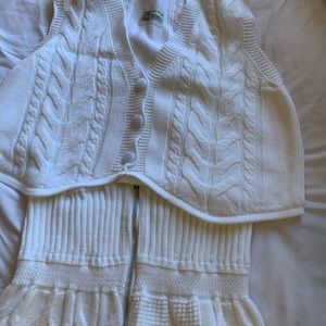 Tricô white marching top and skirt